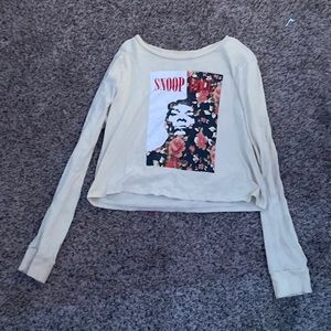 Size woman’s M brand new snoop dogg merch with tags